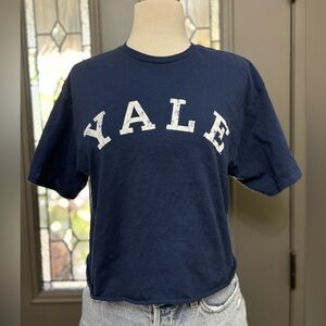 Navy Blue Yale Graphic Cropped T-Shirt Size Large